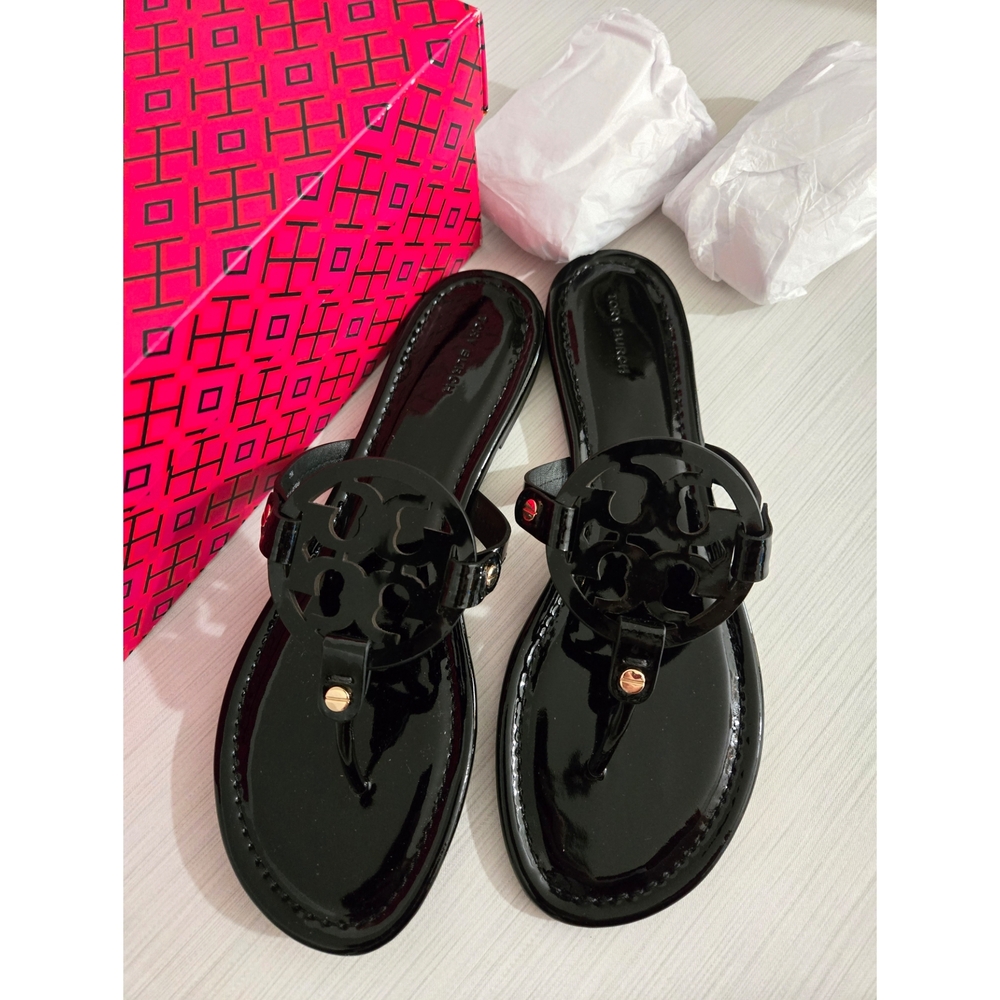 NIB Tory Burch Black Miller Patent Thong Sandals for Women - Size 11M
